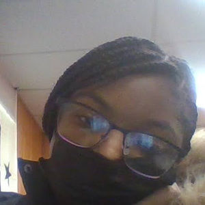 Meet your Posher, Amira